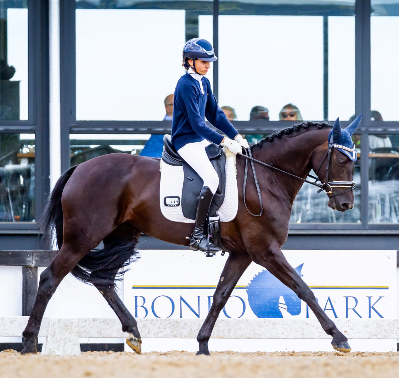 Black-Sterling-Dreamtime192